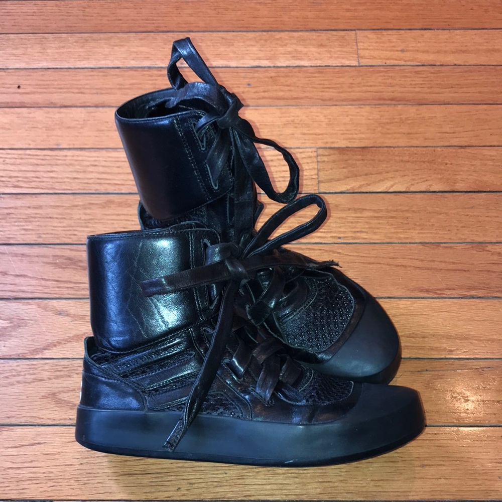 Y-3 all leather sneaker